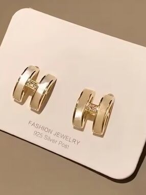 925 Silver Needle H-Style Initial H Logo Earrings